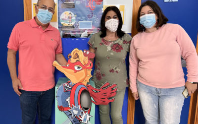 OPP72 lanza una campaña de sensibilización para que mascarillas y plásticos se desechen correctamente en los colegios de Conil